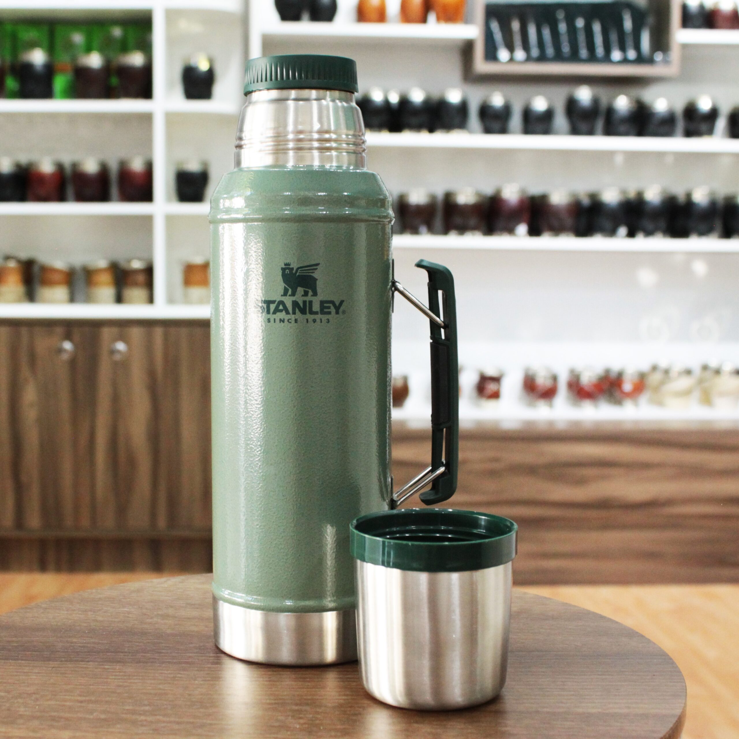 TERMOS, MATES Y BOTELLAS